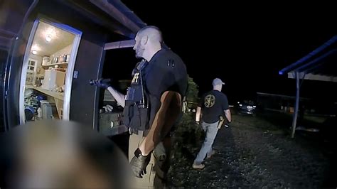 murdaugh murder crime scene pictures|GRAPHIC: Bodycam footage shows crime scene。